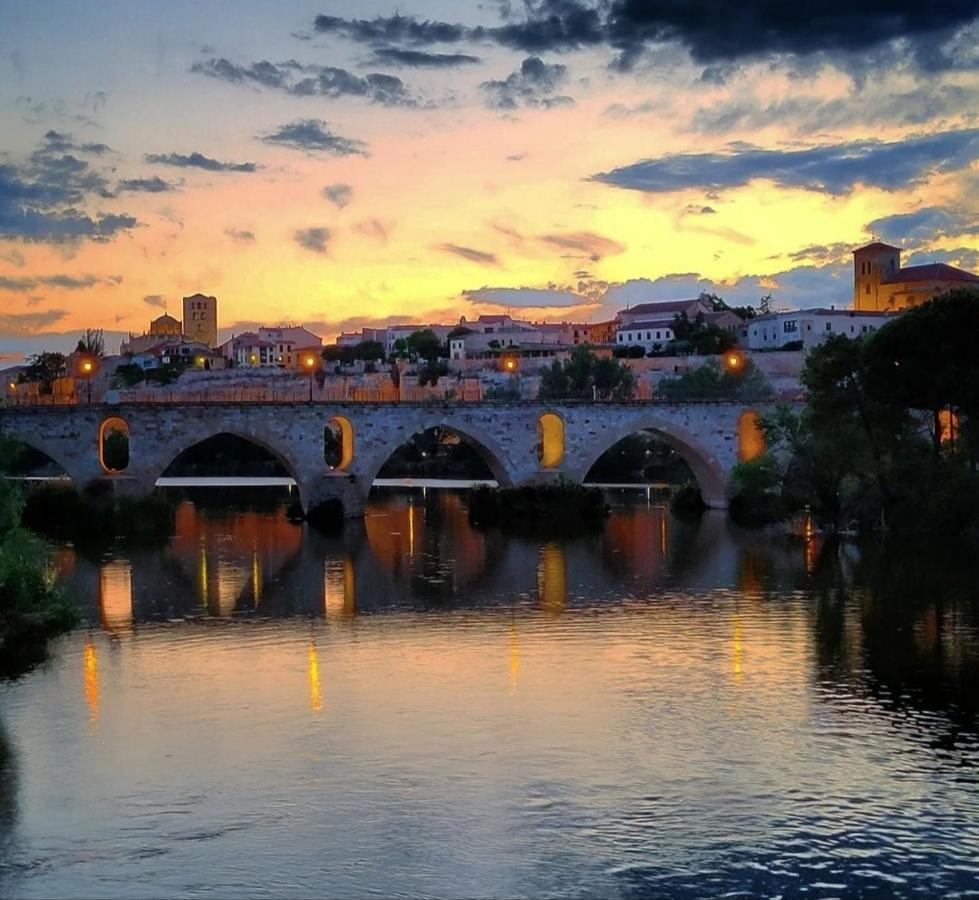 A Los Ojos Del Rio Duero Zamora Exterior photo
