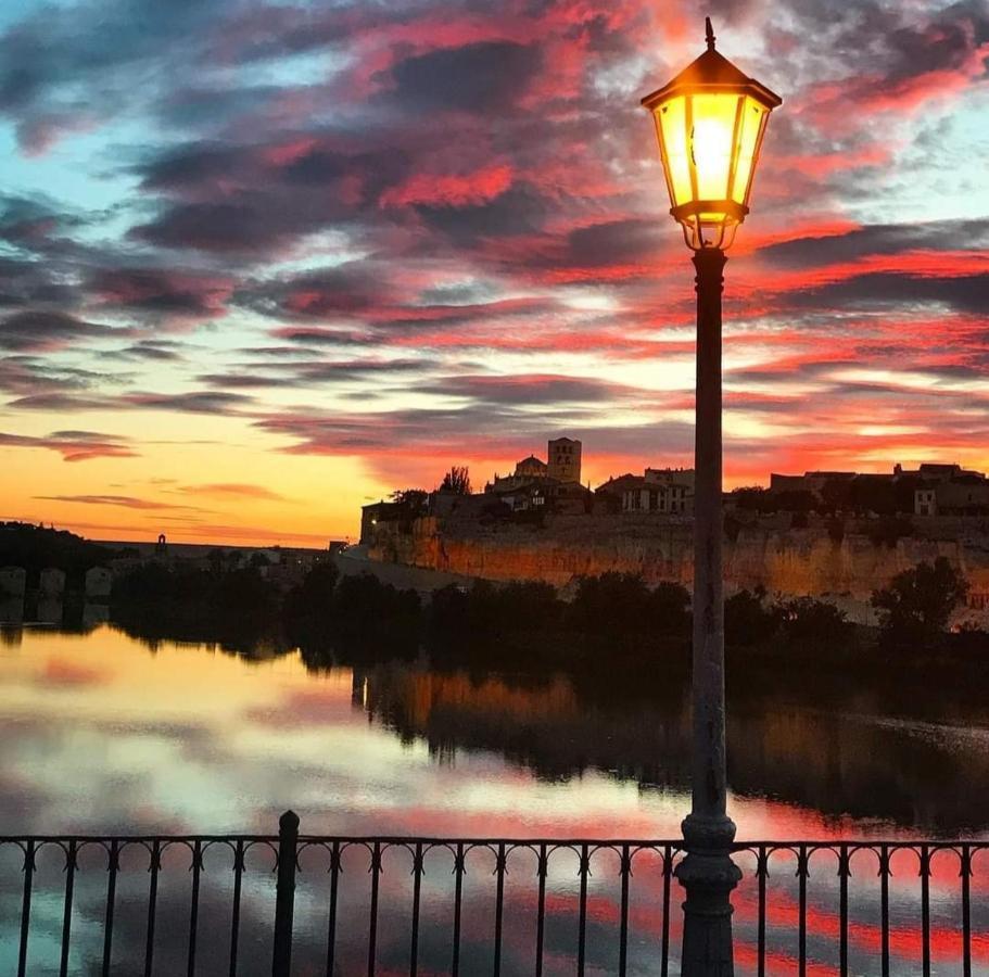 A Los Ojos Del Rio Duero Zamora Exterior photo