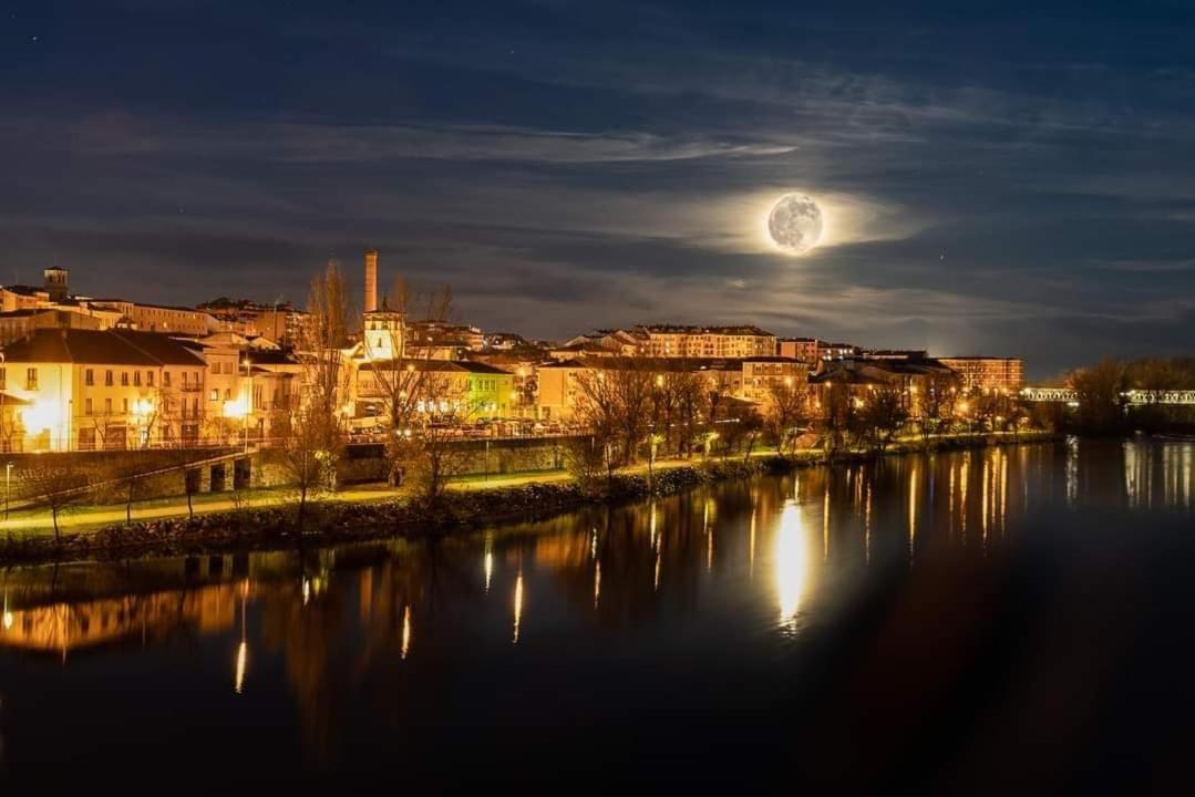 A Los Ojos Del Rio Duero Zamora Exterior photo