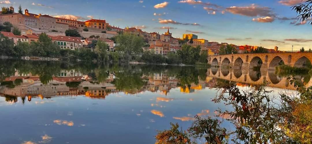 A Los Ojos Del Rio Duero Zamora Exterior photo