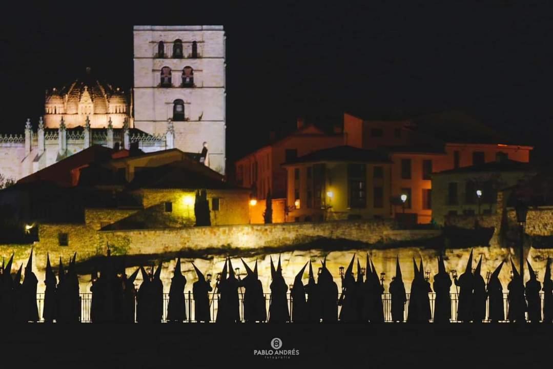 A Los Ojos Del Rio Duero Zamora Exterior photo